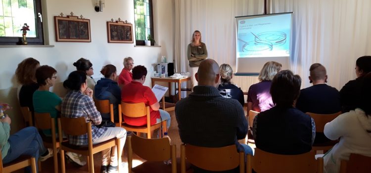 Weiterbildung und Seminare für Mitarbeiter Weiterbildung und Seminare für Mitarbeiter